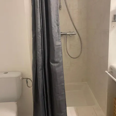 Duplex Face Avec Piscine, Quartier Golf, 2 Chambres, 2 Salles D'eau, Parking Prive - Fr-1-323-513 *