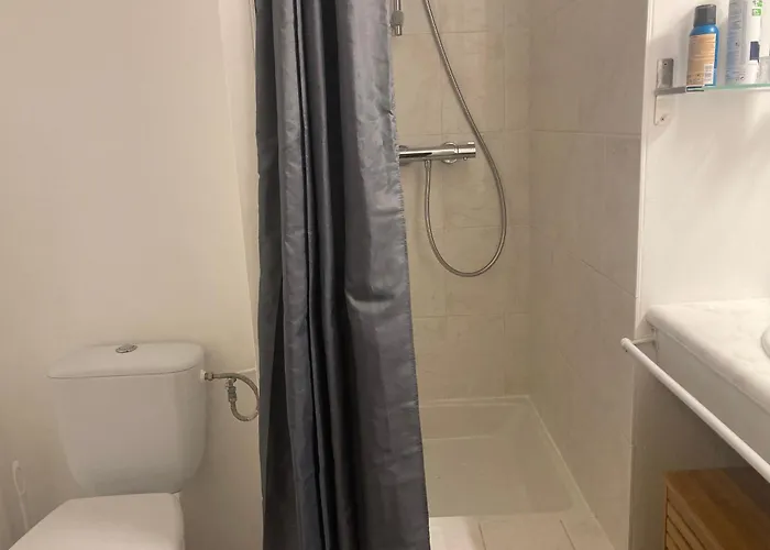 Duplex Face Avec Piscine, Quartier Golf, 2 Chambres, 2 Salles D'eau, Parking Prive - Fr-1-323-513 *